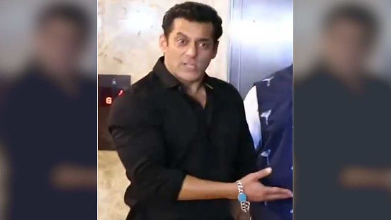 Salman Khan's Cool AF Reaction When A Fan Slides Up To Him For A Selfie Is Unmissable