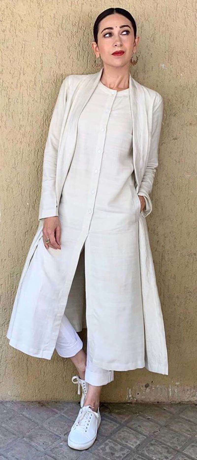 Karisma Kapoor's latest at-home outfit will have you hunting for a