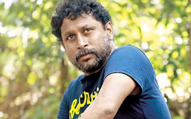 Shoojit Sircar Gets Injured!