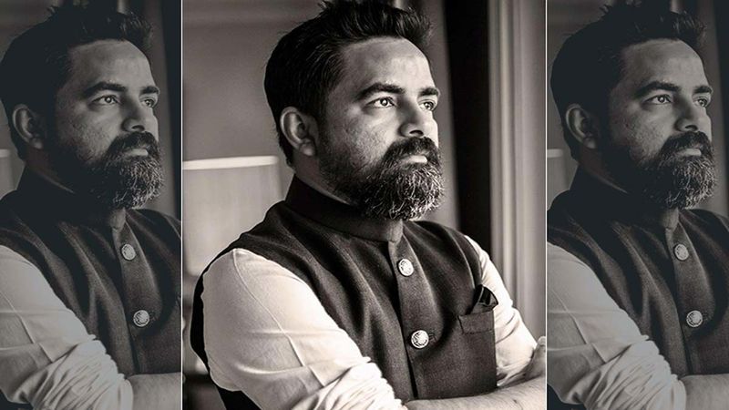Sabyasachi Mukherjee Temporarily Shuts Shop And Declares Paid Leaves For His Employees Amidst COVID-19 Pandemic