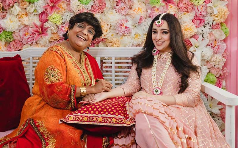 JP Dutta's Daughter Nidhi Dutta's Mehendi Ceremony Is An Utterly Dreamy Affair; Pictures Here