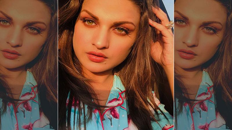 Bigg Boss 13’s Himanshi Khurana's Stunning Pictures From A Beach In Goa Come With Heartbreaking Lines; Her Shayari Leaves Fans Confused