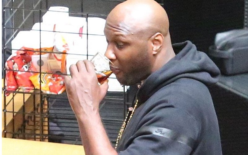 Lamar Odom de-planed after turning an alcoholic mess mid-air
