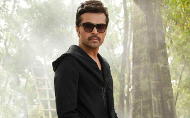 Himesh Reshammiya keeps his promise to reality show contestant