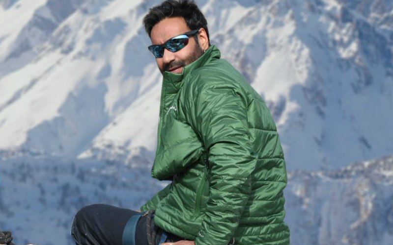Check out Ajay Devgn fighting hypothermia during Shivaay shoot
