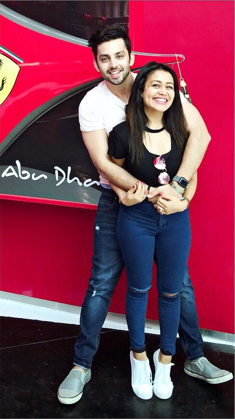 Neha Kakkar Bursts Into Tears Remembering Her Break Up With Himansh Kohli 