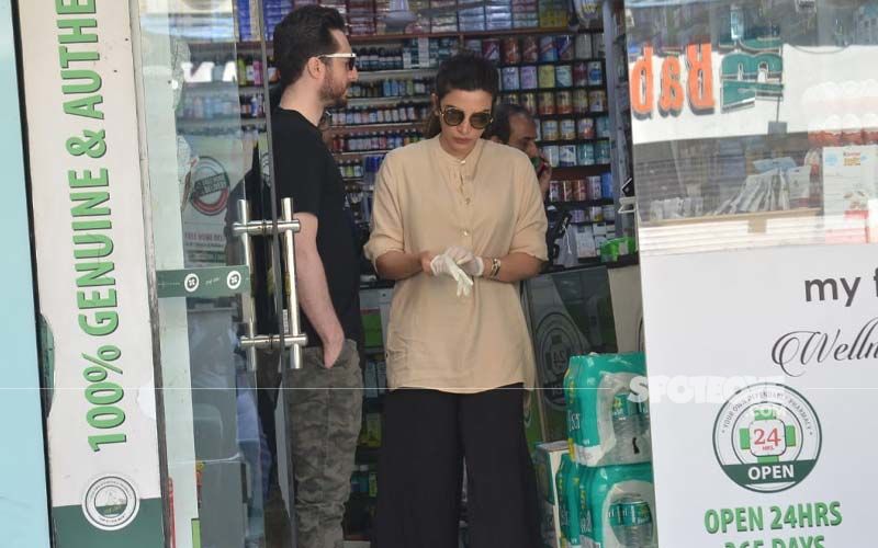 Coronavirus Scare: Shama Sikander And Boyfriend James Milliron Clicked At Pharmacy, Couple Goes Shopping For Gloves - PICS