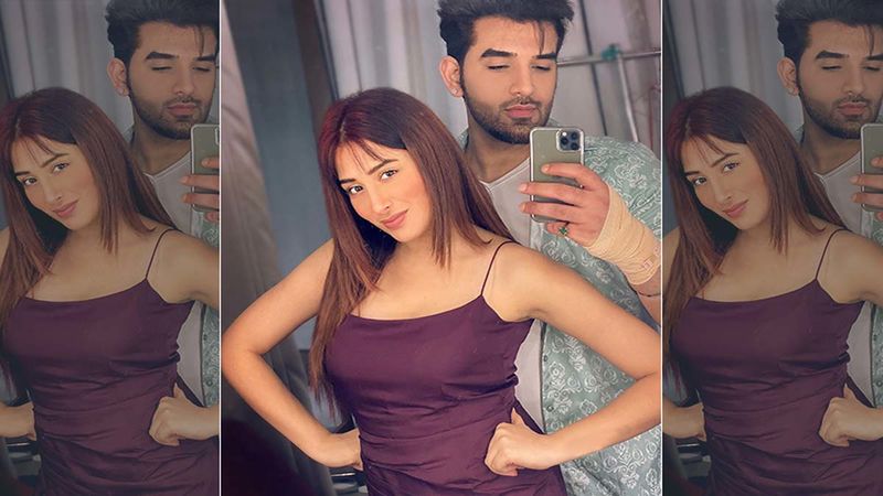 Bigg Boss 13's Mahira Sharma And Paras Chhabra Are Keeping A Window Open For Romance, ‘We Might Organically Start Liking Each Other’