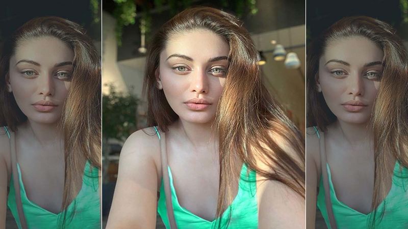 Bigg Boss 13's Shefali Jariwala Calls Herself A Water Baby, Flaunts Her Hour Glass Figure In A Lovely Swimsuit