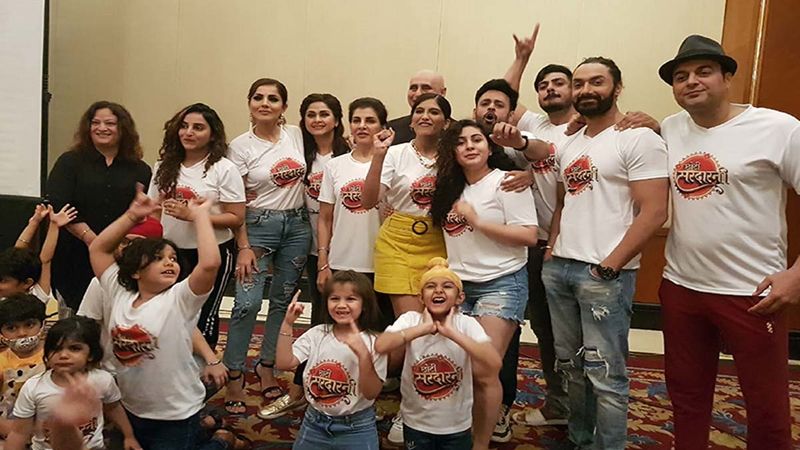 Choti Sarrdaarni Completes 500 Episodes: Team Sports Customised T-Shirts To Celebrate The Occasion