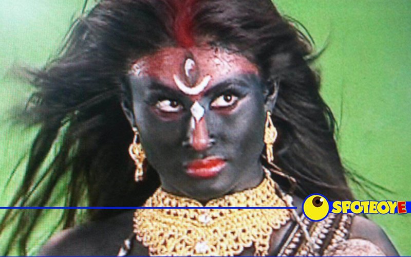 In Pics: Shivanya assumes Mahakali avatar, kills Yamini in Naagin