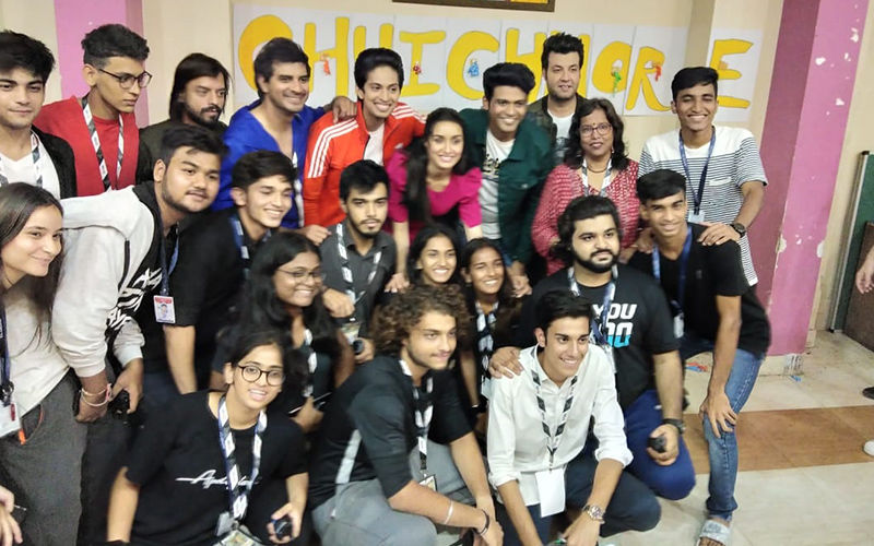 Chhichhores, Sushant Singh Rajput And Shraddha Kapoor Have A Blast With College Students During Promotions