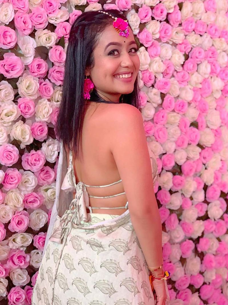 neha kakkar crop top dress