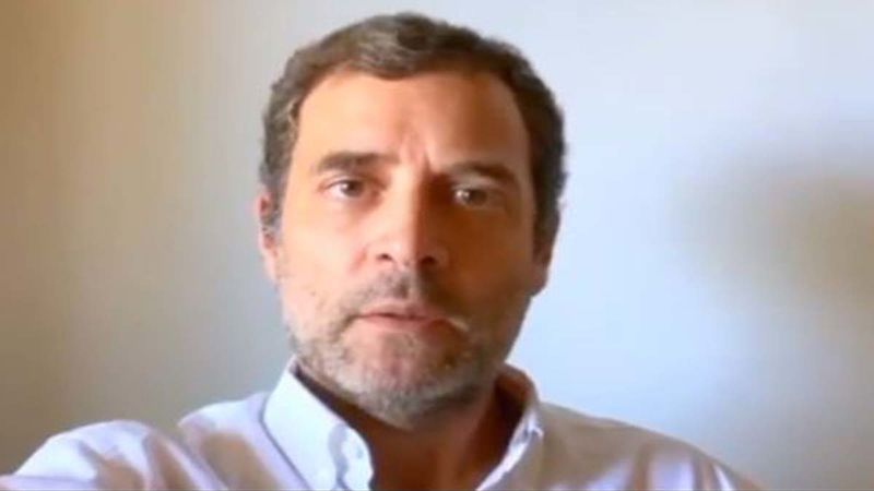 OMG, Rahul Gandhi Does 15 Push Ups On Being Challenged By A Student In Tamil Nadu; Internet Is In Awe Of His Fitness Game