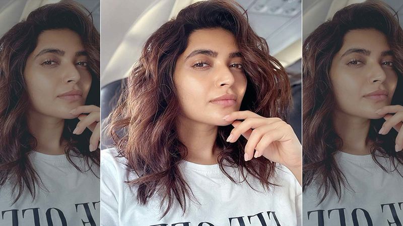 Karishma Tanna’s ‘Love, Live, Laugh’ Moment From Her Beach Vacation, Makes Us Desperate To Pack Our Bags And Go On A Holiday