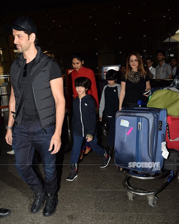 hrithik roshan and sussanne khan returning from their year end break