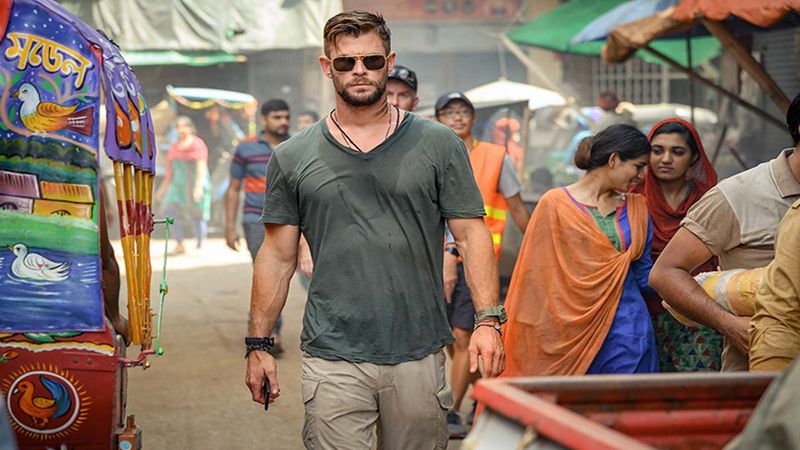 Extraction First Look: Chris Hemsworth Strolling In Busy Streets Of India Has Got Us Hooked; Movie To Premiere On THIS Date