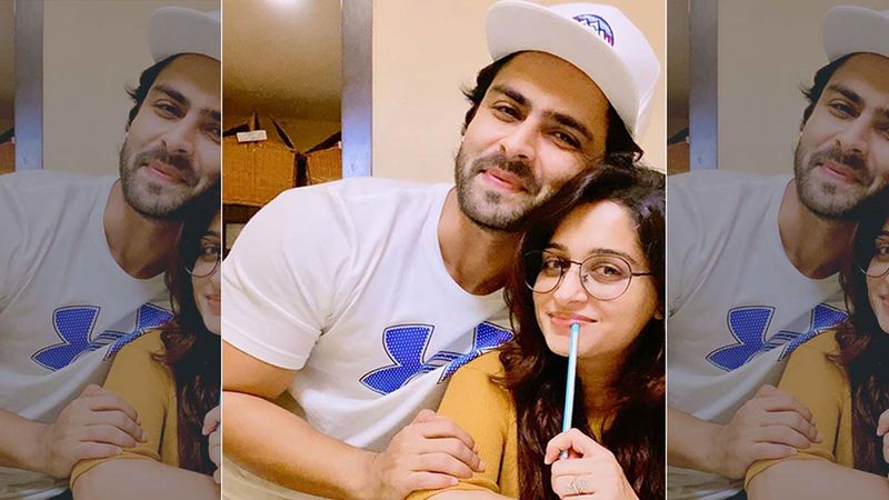 Dipika Kakar Flirts With Hubby Shoaib Ibrahim In Her Recent Post; Husband Dear Cannot Take His Eyes Off Her