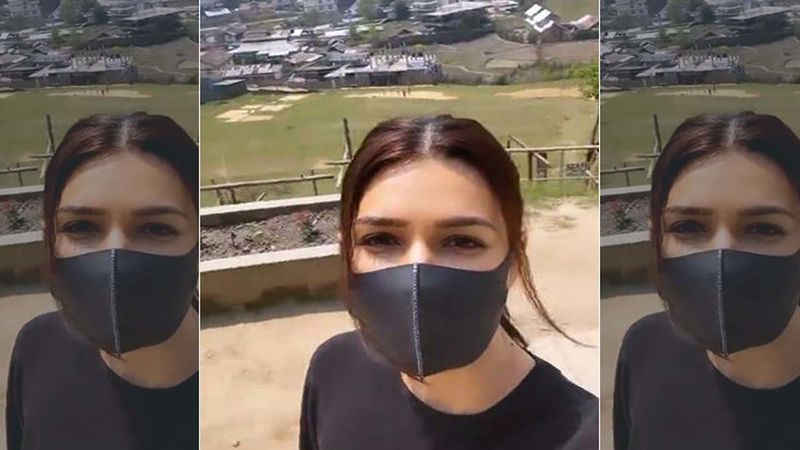 Kriti Sanon Sets An Example, Refuses To Remove Her Mask Despite Several Requests By Photographers
