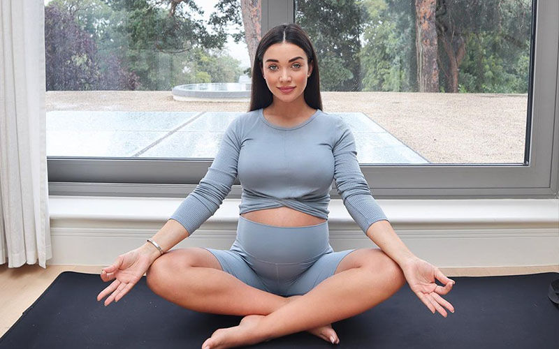 Amy Jackson Credits Yoga For Her Healthy Pregnancy Phase; View Post