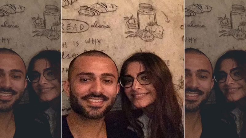 Anand Ahuja Is All Heart For His Pretty Wife Sonam Kapoor As Lady Turns Supermodel For His Clothing Line In London