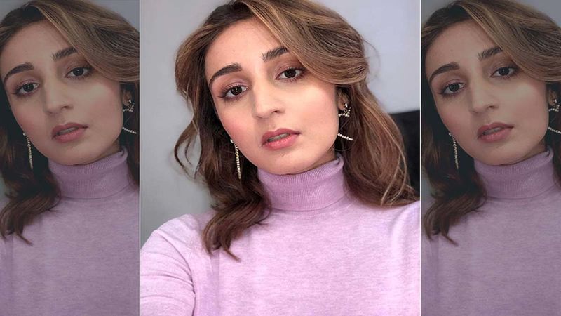 Dhvani Bhanushali Gets A Brand New Hair Colour; Experiments With Colour Red As She Looks Ravishing