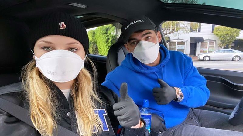 A Pregnant Sophie Turner And Joe Jonas Post A Masked Selfie And Say, 'No F****G Around' Amid Coronavirus Outbreak