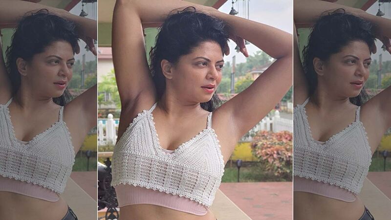 Kavita Kaushik Chops Off Her Long Hair And Donates It For Cancer Patients’ Wig, Drops A Sizzling Hot Pic Unveiling Her New Look