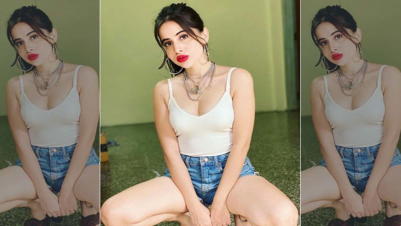 Avenshi Jain Porn - Bigg Boss OTT: Urfi Javed Reacts To Troll Targeting Her For The Airport  Look, Says, 'Agar Publicity Chahiye Hoti, Toh Airport Me Bina Kapdon Ke  Jaati'