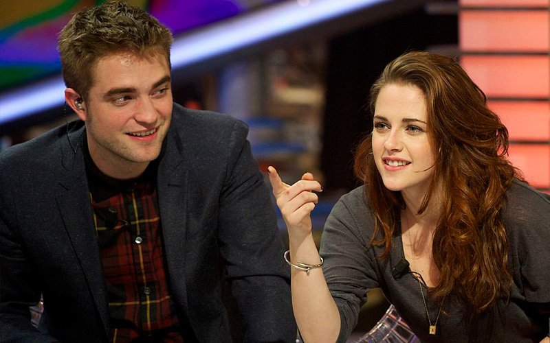 We reveal all about Kristen’s coffee date with ex-boyfriend Robert Pattinson