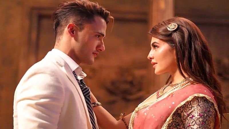 Jacqueline Fernandez And Asim Riaz's Single Mere Angne Mein Crosses 30 Million Views