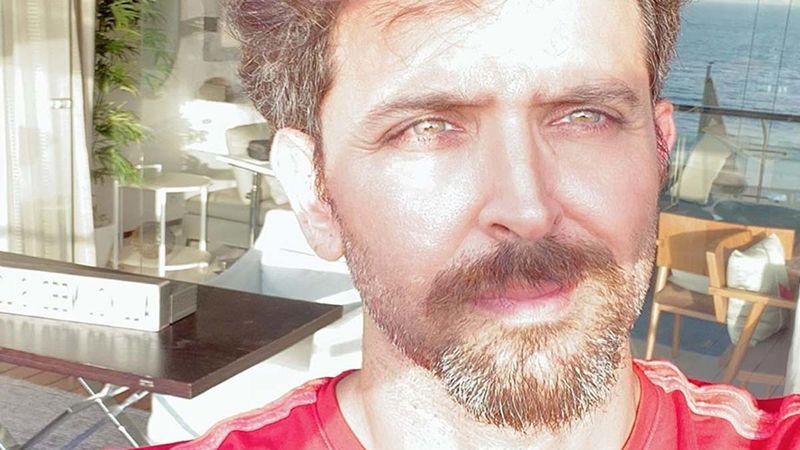 Hrithik Roshan’s Heroic Act During 2005 Mumbai Floods Surfaces On The Internet; Leaves His Fans Amazed