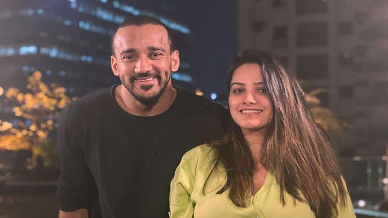 Anita Hassanandani’s Husband Rohit Reddy Shares An Adorable Picture With His Newborn Son Aaravv; Lovingly Gazes At Him And Calls Him 'Daddy's Boy'