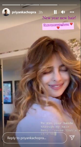 Priyanka Chopra Flaunting Her New Hair Colour In Her INSTA Stories Will  Beat Your Monday Blues