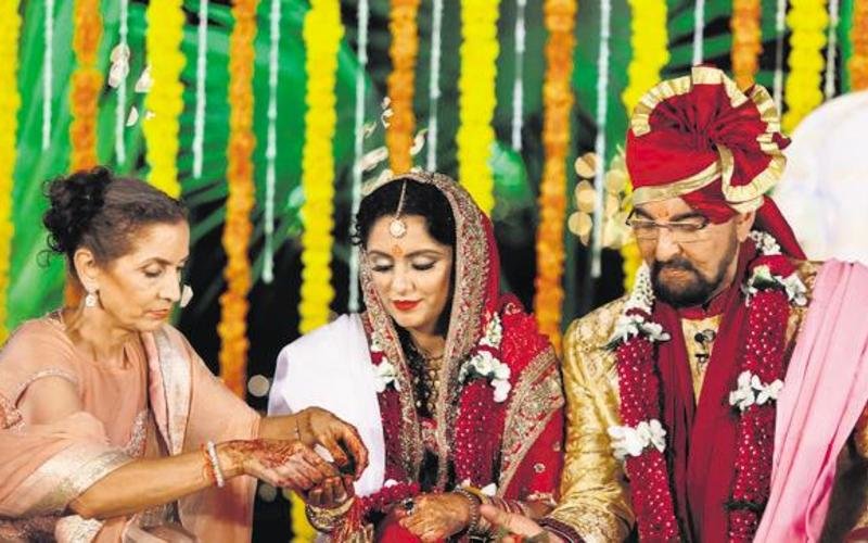 70-year old Kabir Bedi gets married!