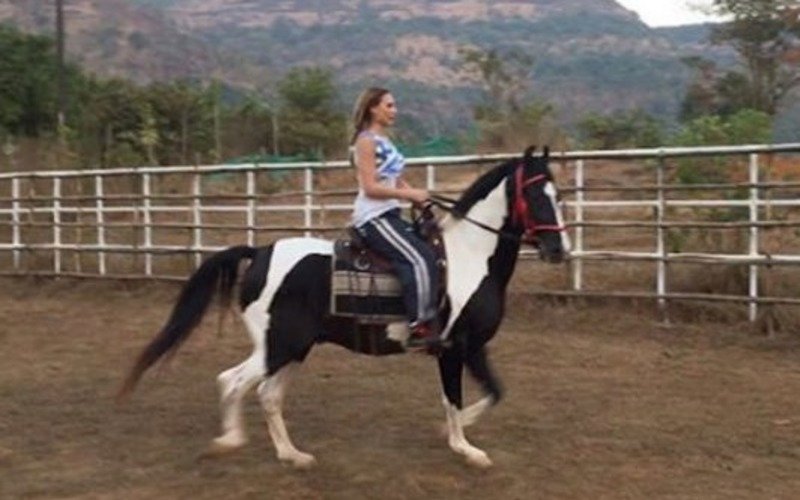 Iulia rides Salman’s horse