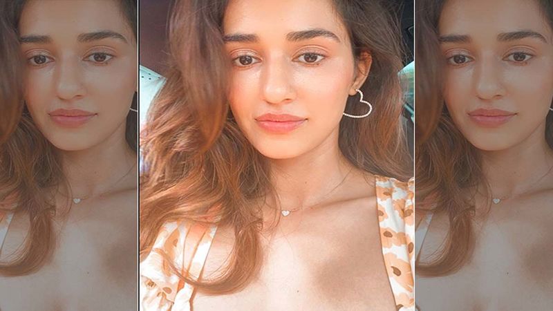 Disha Patani Posts A Sensuous Picture On Instagram; Tiger Shroff Thinks It's Too Hot To Handle