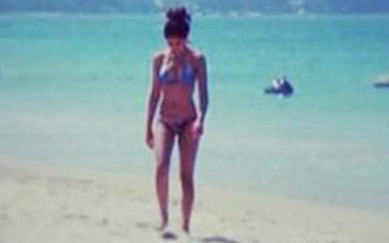 OMG! Bikini-clad Big B's granddaughter Navya on a beach!