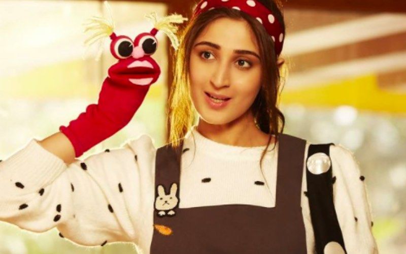 After The Mega Success Of Vaaste, Songstress Dhvani Bhanushali Brings College Romance To Life In Nayan