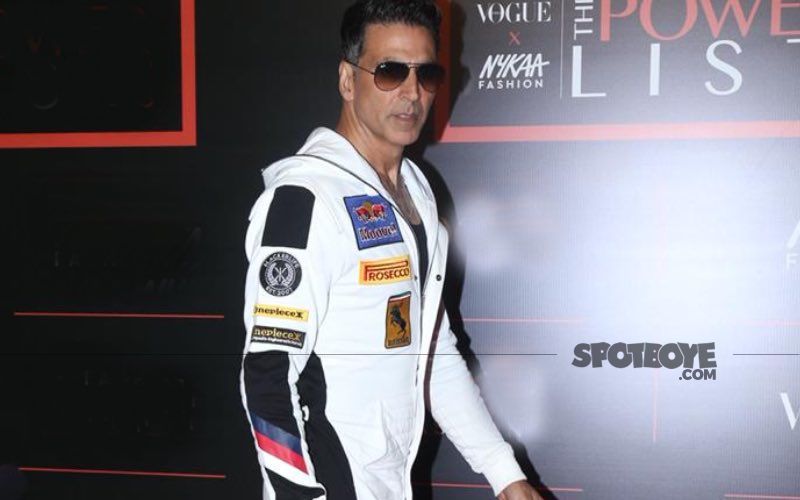 Akshay Kumar Says ‘Well Done’ To A 10-Year-Old ‘Karate’ Boy For Breaking Car’s Windscreen To Save His Family From Drowning