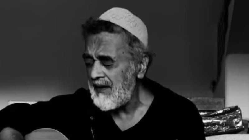 Video Of Lucky Ali Singing His 90s Hit 'O Sanam' Goes Viral; Netizens Get Nostalgic And Listen To It On Loop - We Can't Blame