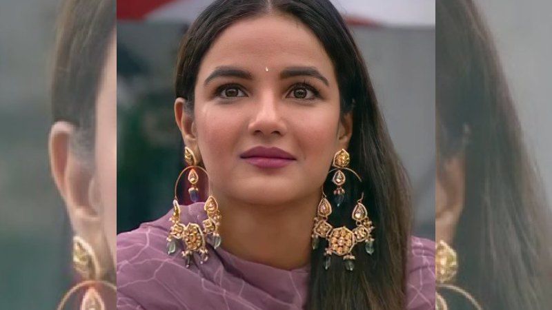 Bigg Boss 14's Jasmin Bhasin Enjoys A Salon Session Post Her Eviction