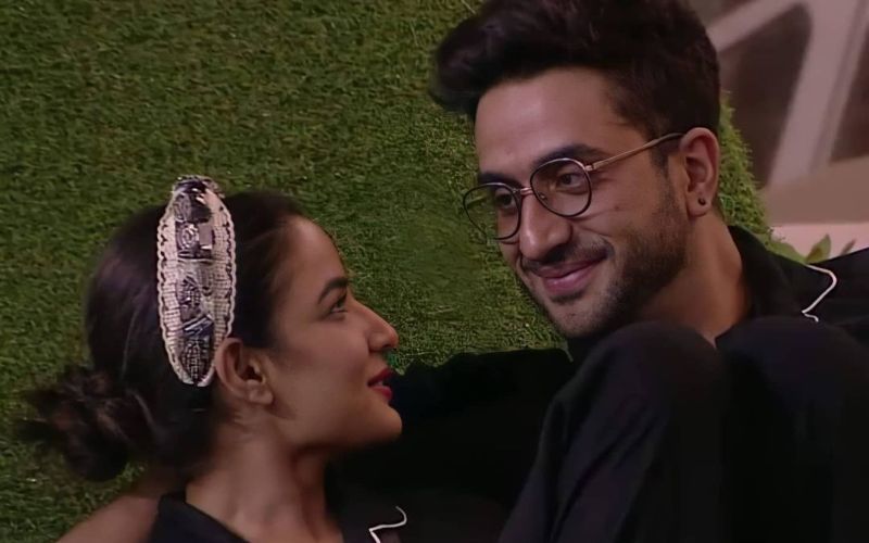 Bigg Boss 14: Jasmin Bhasin-Aly Goni Get Emotional As They Spend Their Final Moments In The Show Together; Latter Says, 'Maine Tujhe Jeet Liya'
