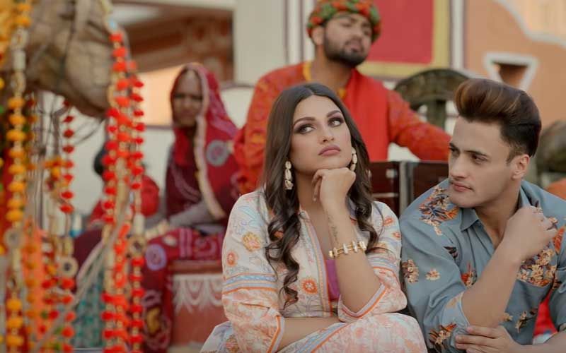 Kalla Sohna Nai Song Out: Bigg Boss 13 Lovers Asim Riaz-Himanshi Khurana’s Romantic Track Will Give You Goosebumps