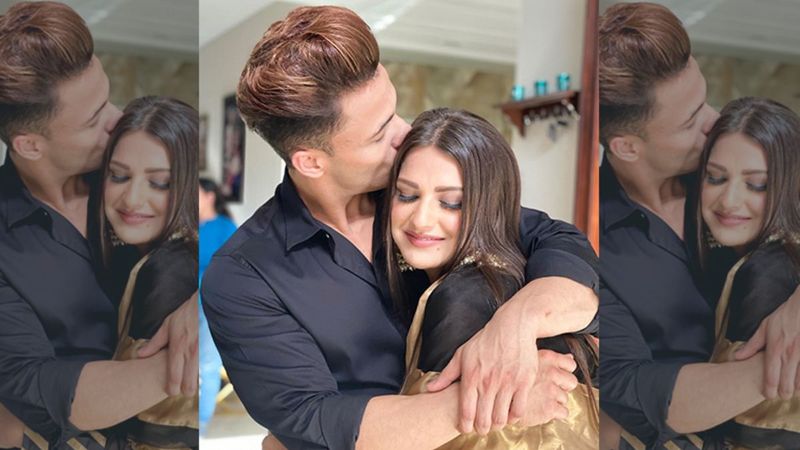 Kalla Sohna Nai Fan Reaction: Asim Riaz-Himanshi Khurana's Dreamy Romance Gets A Thumbs Up From AsiManshi Fans