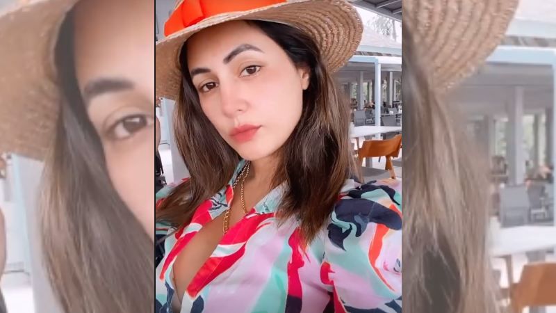 Hina Khan Goes All Colourful In Maldives; Shares Stunning Pictures From Her Vacation Diaries