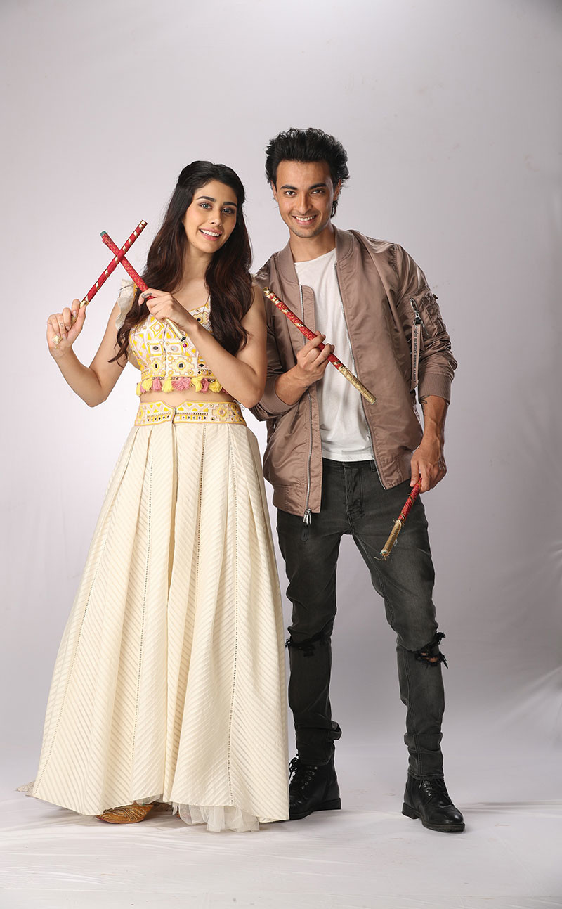 Aayush Sharma And Warina Hussain At StarPlus Dandiya Nights