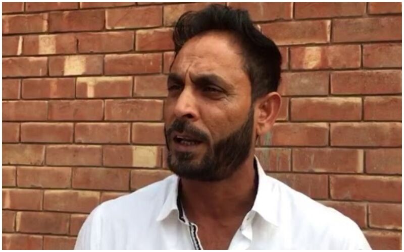 Ex-Pakistani Cricketer Abdur Rehman Robbed By Armed Burglars Outside His Home In Johar Town, Netizens Say 'Just A Normal Day In Pakistan'