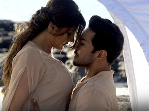 Abhinav Shukla With Zareen Khan