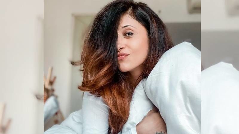Kishwer Merchant Gets Brutally Trolled For Questioning Kangana Ranaut, 'Mask Kahan Hai Madam'; Mom-To-Be Hits Back Saying 'Are You'll Out Of Your Mind?'